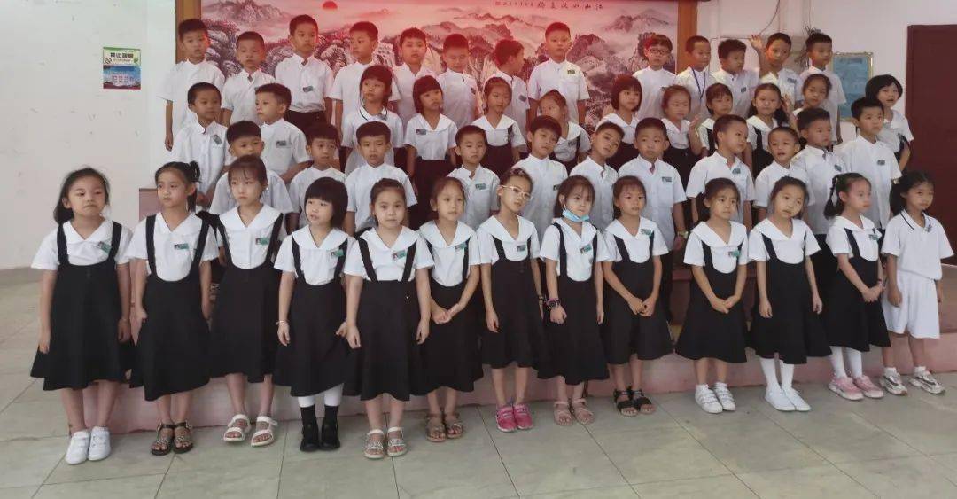 十大外围足球大平台-
社会主义焦点价值观主题运动(图11) 十大外围足球大平台-
社会主义焦点价值观主题运动(图11)