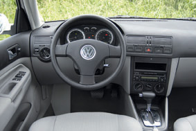 比大明星更亮眼! 奥斯卡最会抢镜的竟是主持人【十大外围足球大平台】(图1) 十大外围足球平台app