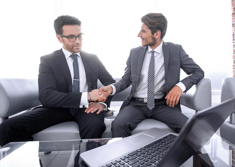 时光易逝,把握青春‘十大外围足球平台app手机版’(图3) 十大外围足球平台app手机版